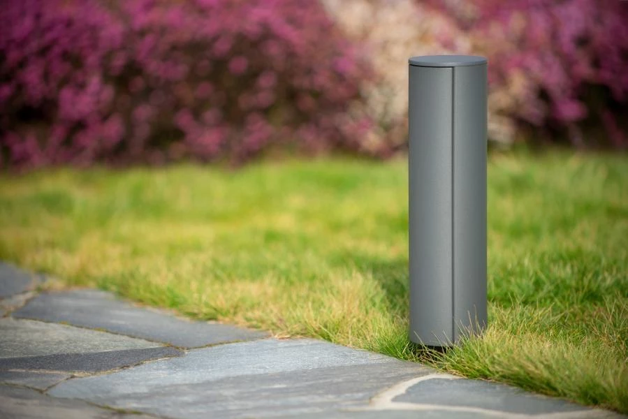 Lucide POWERPOINT - Outdoor socket column - Sockets with pin earth - Type E - FR, BE, POL, SVK & CZE standard - Ø 10 cm - IP44 - Anthracite - ambiance 6